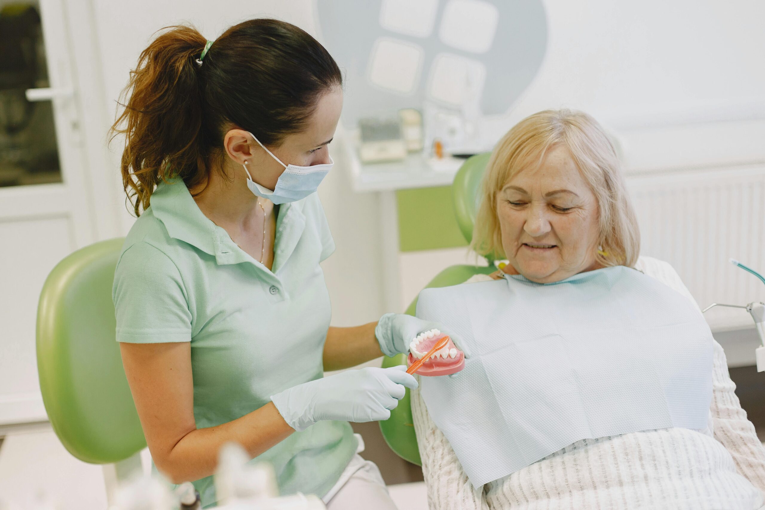 What to Expect With Dentures the First Time: A Johns Island Dentist’s Guide